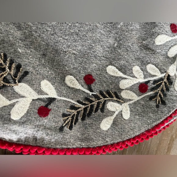 Domain Holiday Placemats NWT - Picture 4 of 7